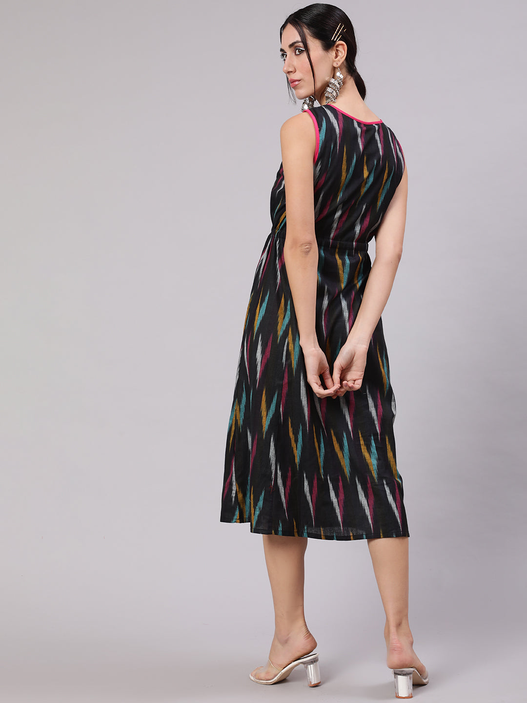 Color_Black