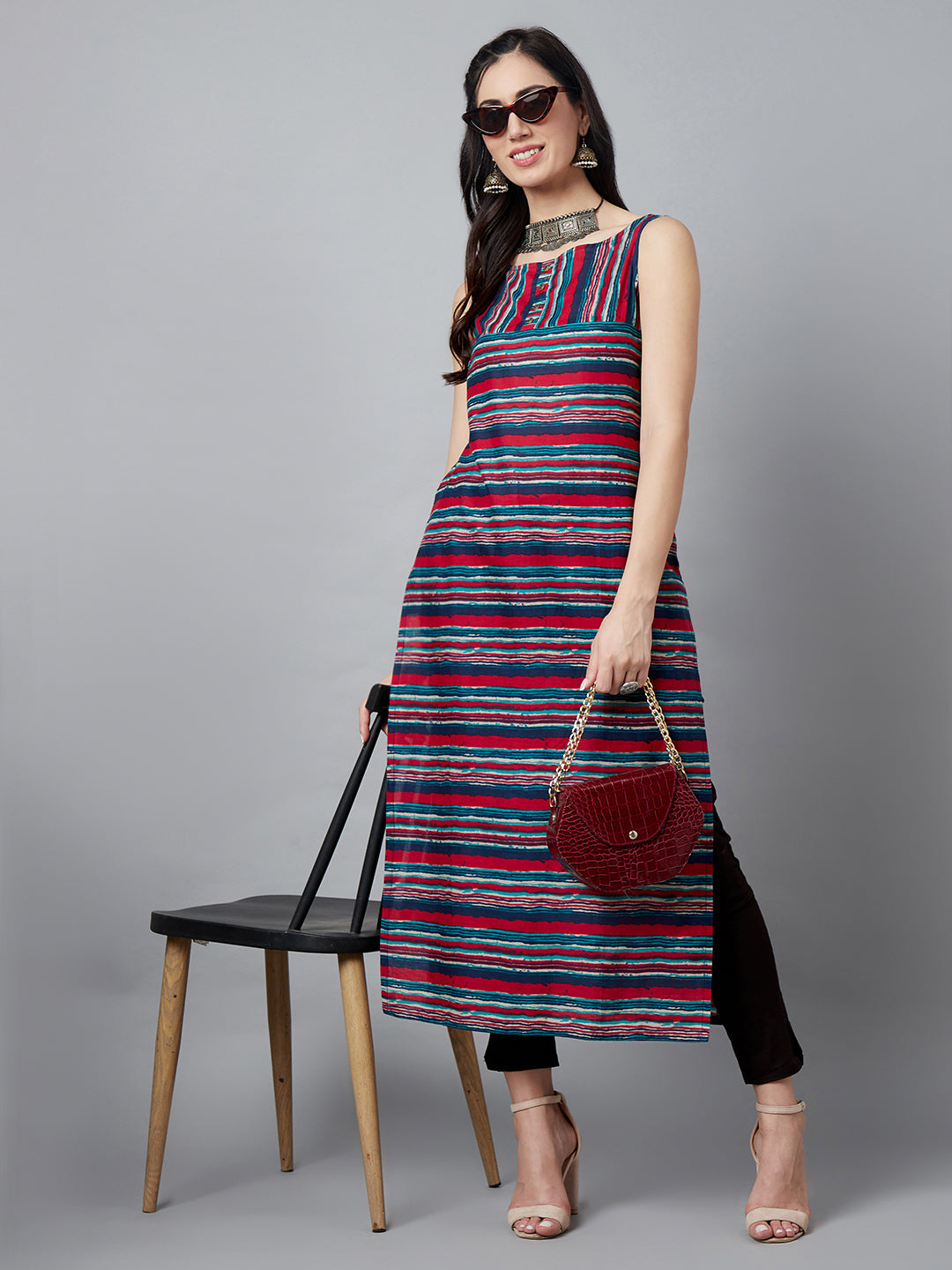 Women's Navy Blue Striped Kurta
