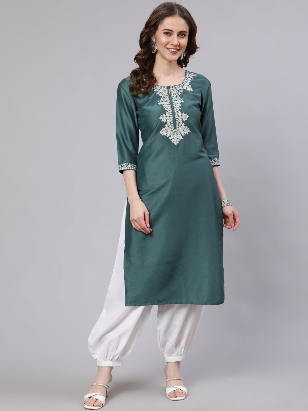 Women's Blue Embroidered Straight Kurta