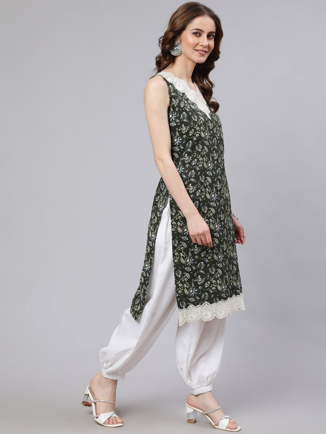 Women's Green Kantha Work Kurta With Lace Details