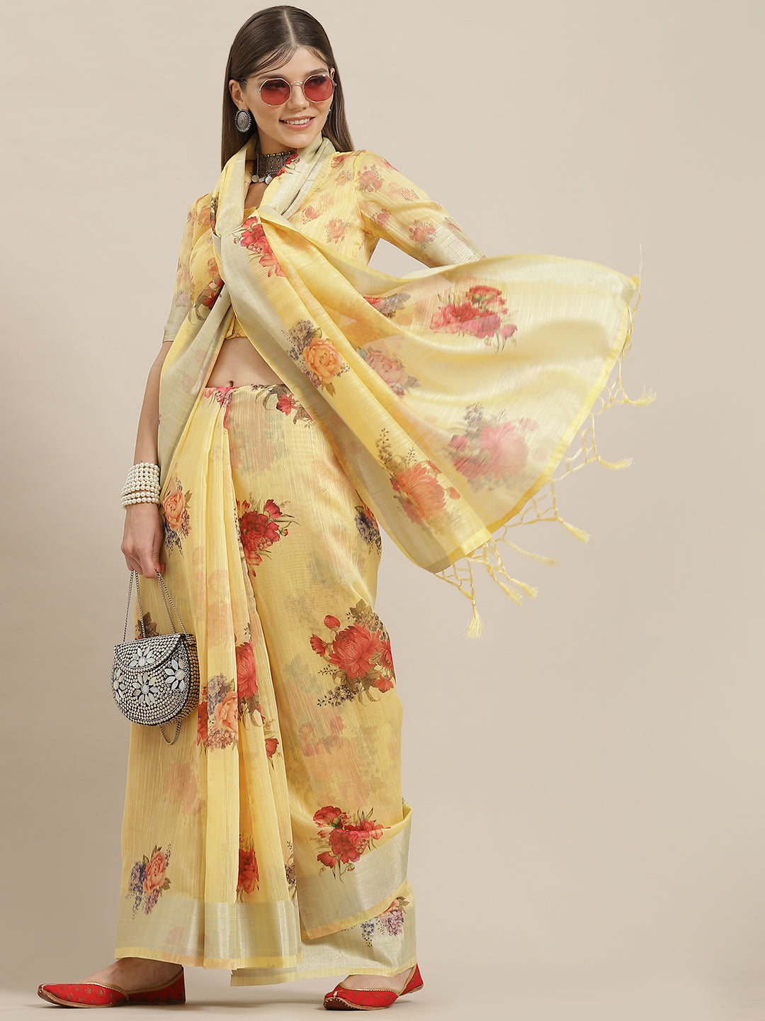 Women's Yellow Floral Print Saree With Blouse Piece