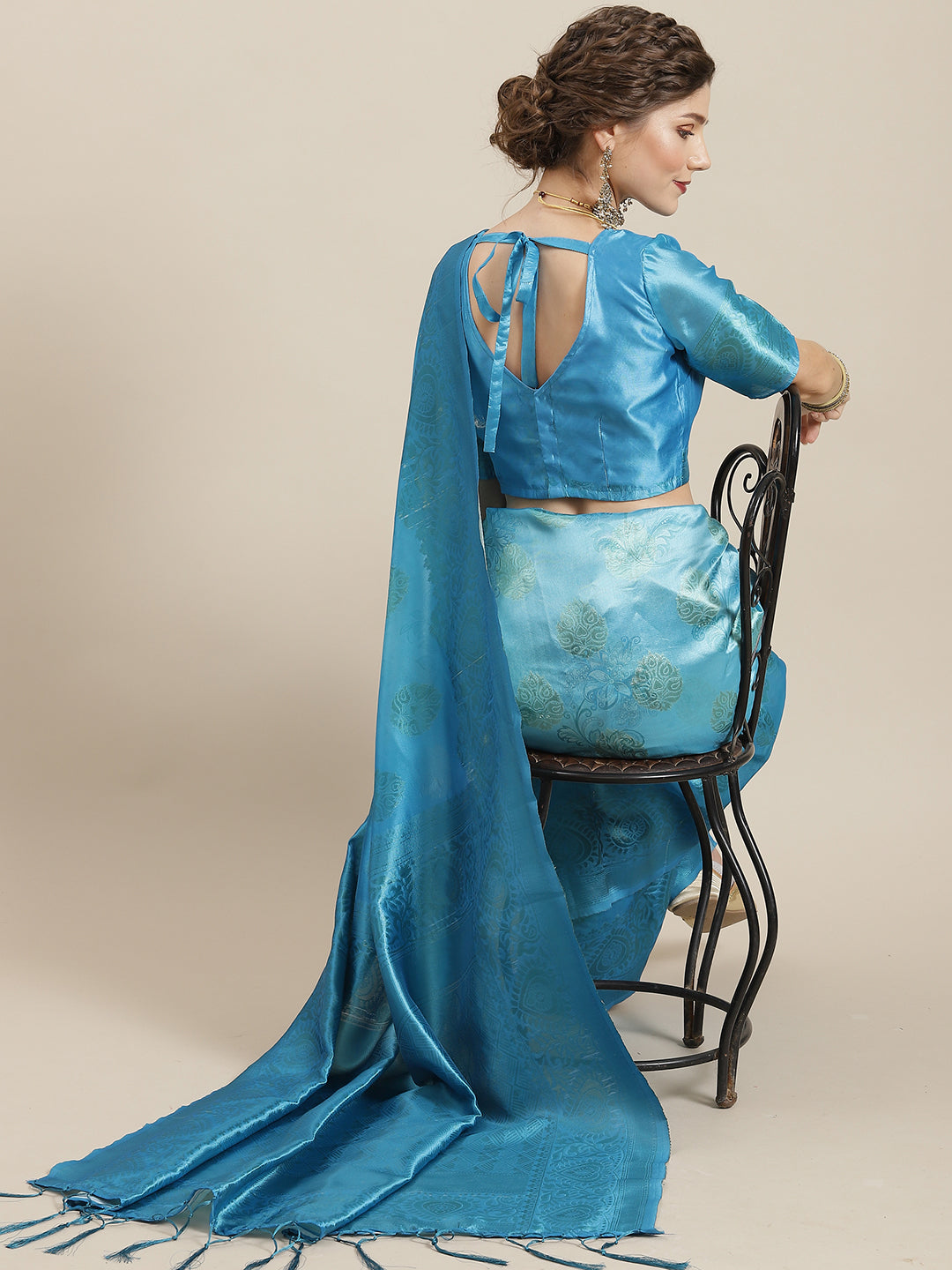 Women's Blue Gold Zari Work Banarasi Jacquard Saree With Blouse Piece
