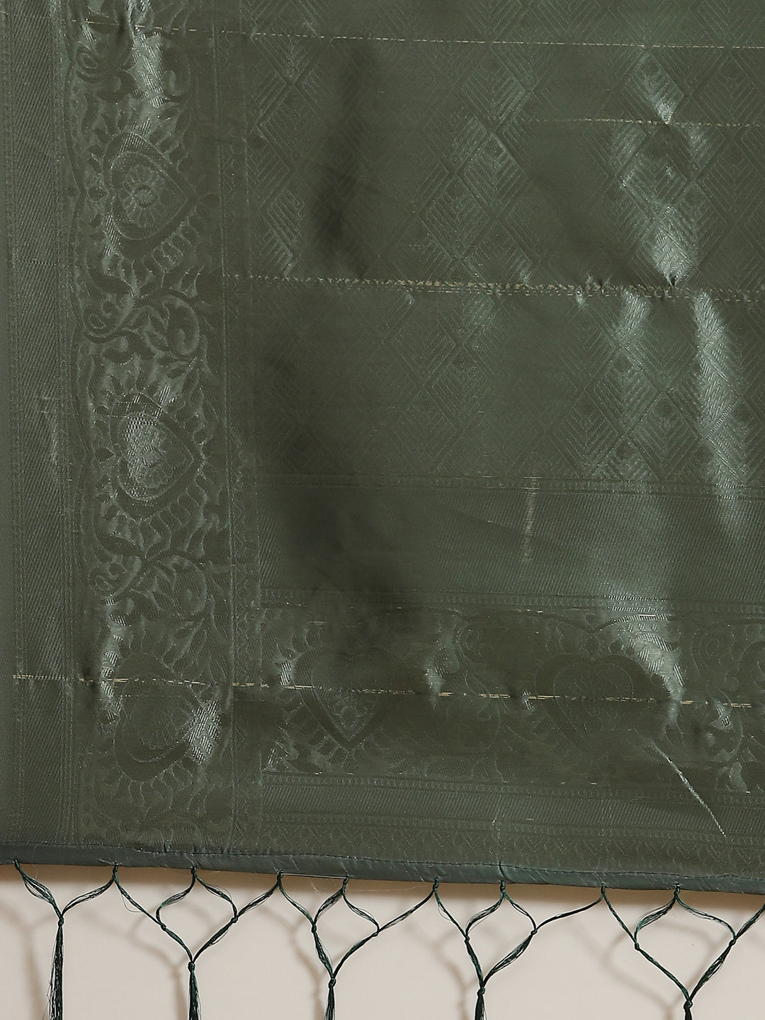 Women's Green Floral Print Banarasi Jacquard Saree With Blouse Piece