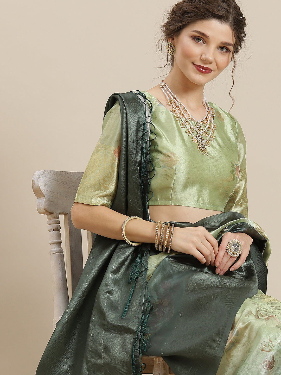Women's Green Floral Print Banarasi Jacquard Saree With Blouse Piece
