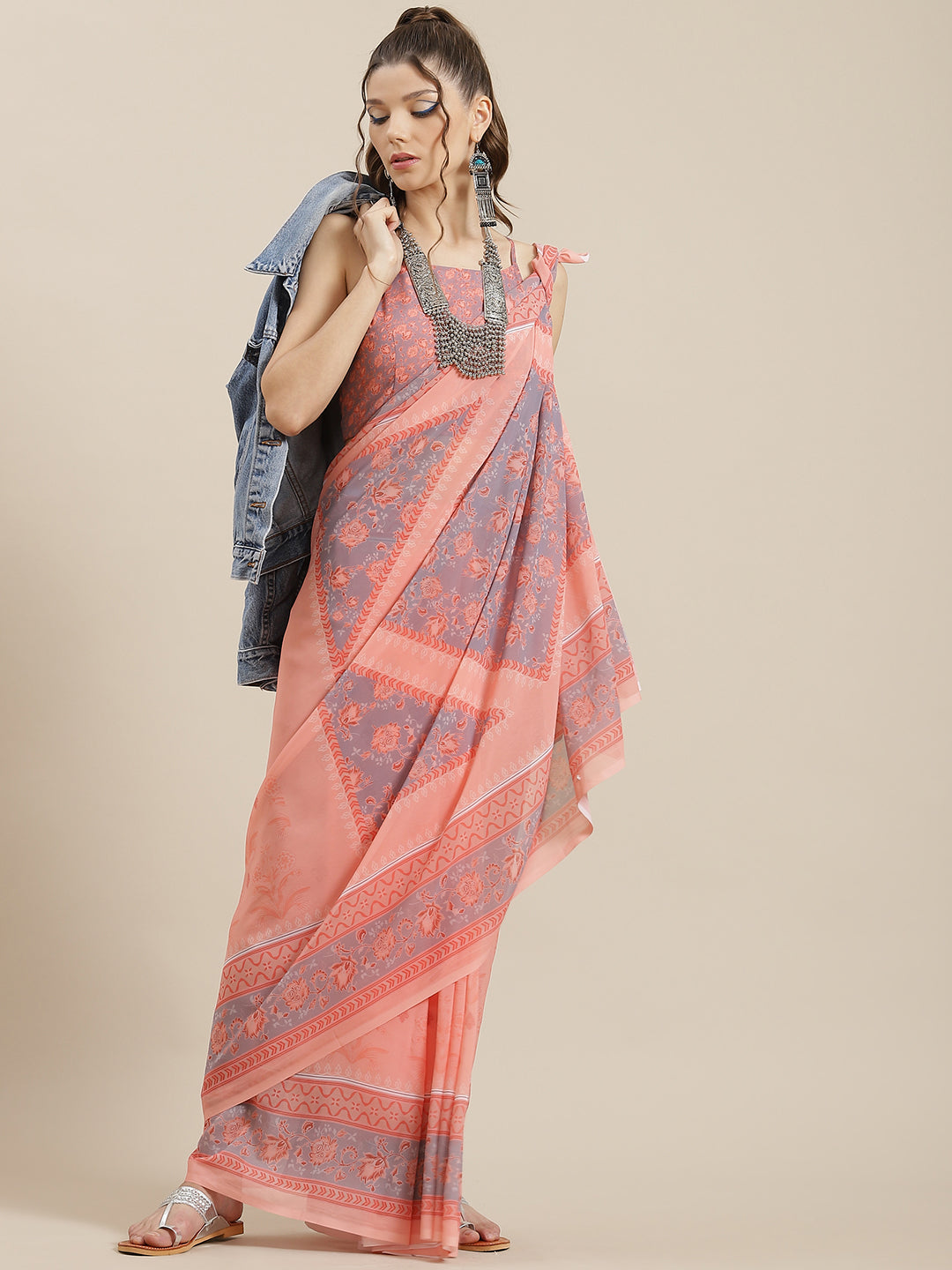 Women's Peach Floral Print Georgette Saree With Blouse Piece