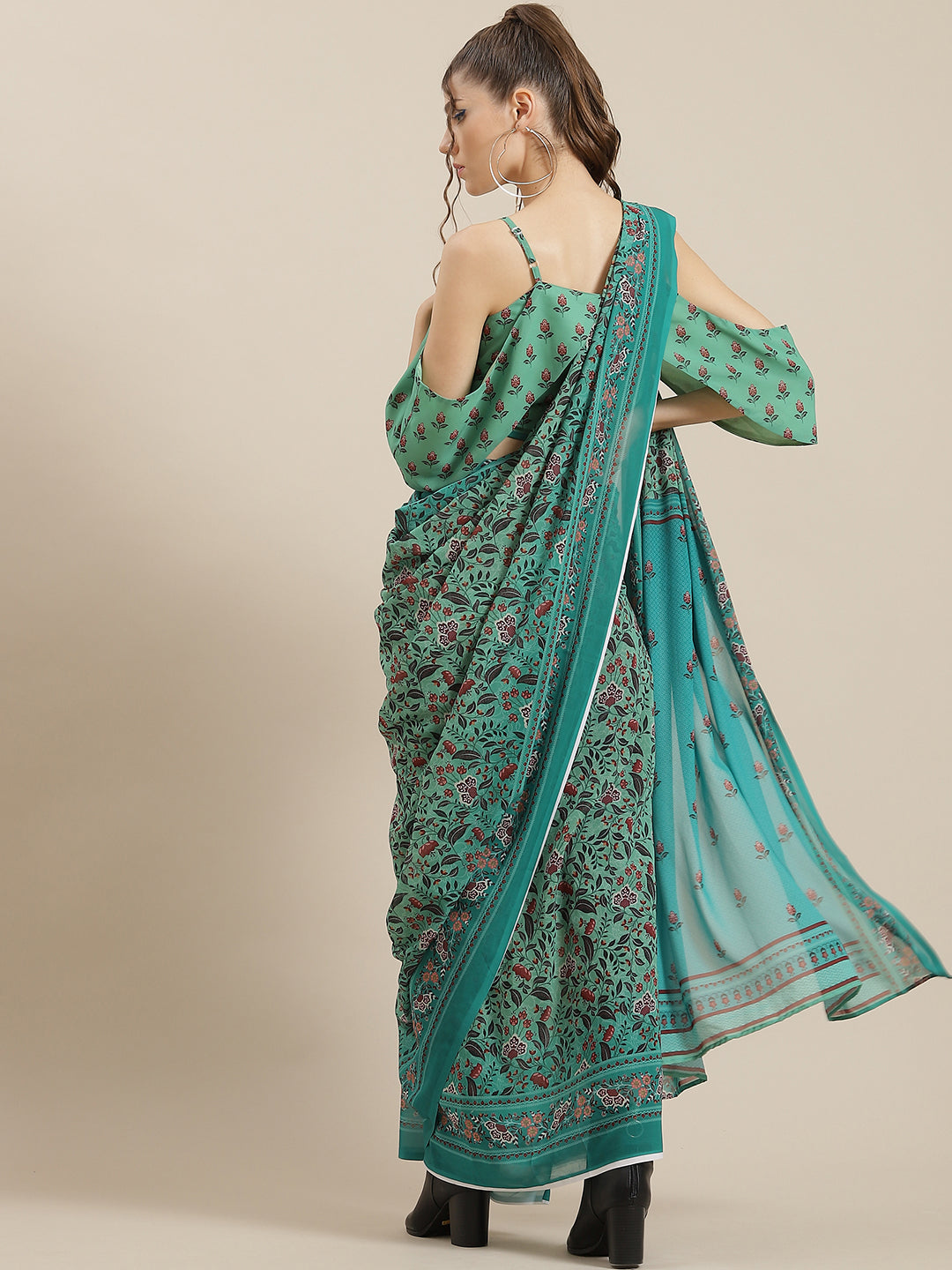 Women's Green Floral Print Saree With Blouse Piece