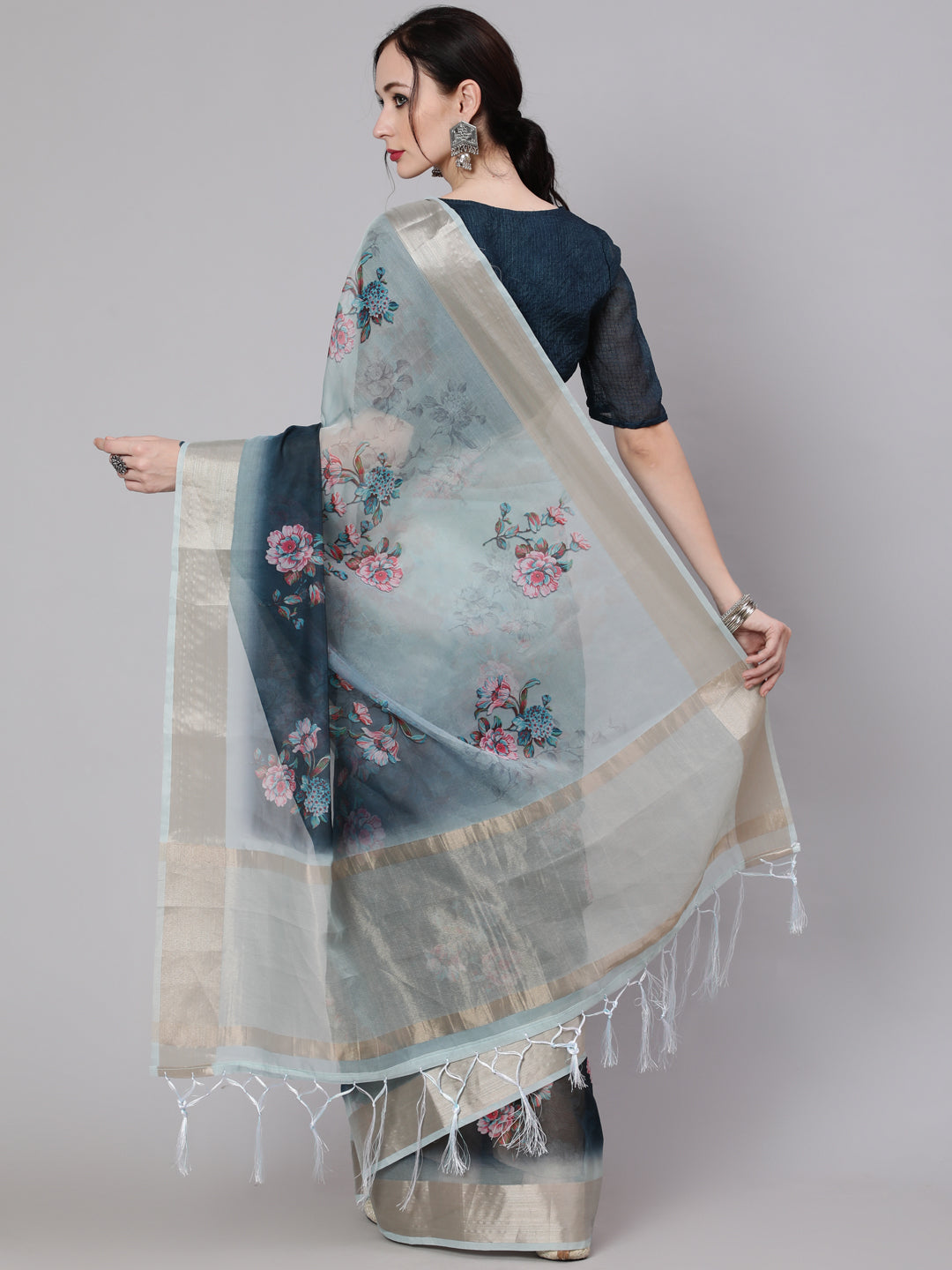 Women's Blue Floral Print Saree With Blouse Piece