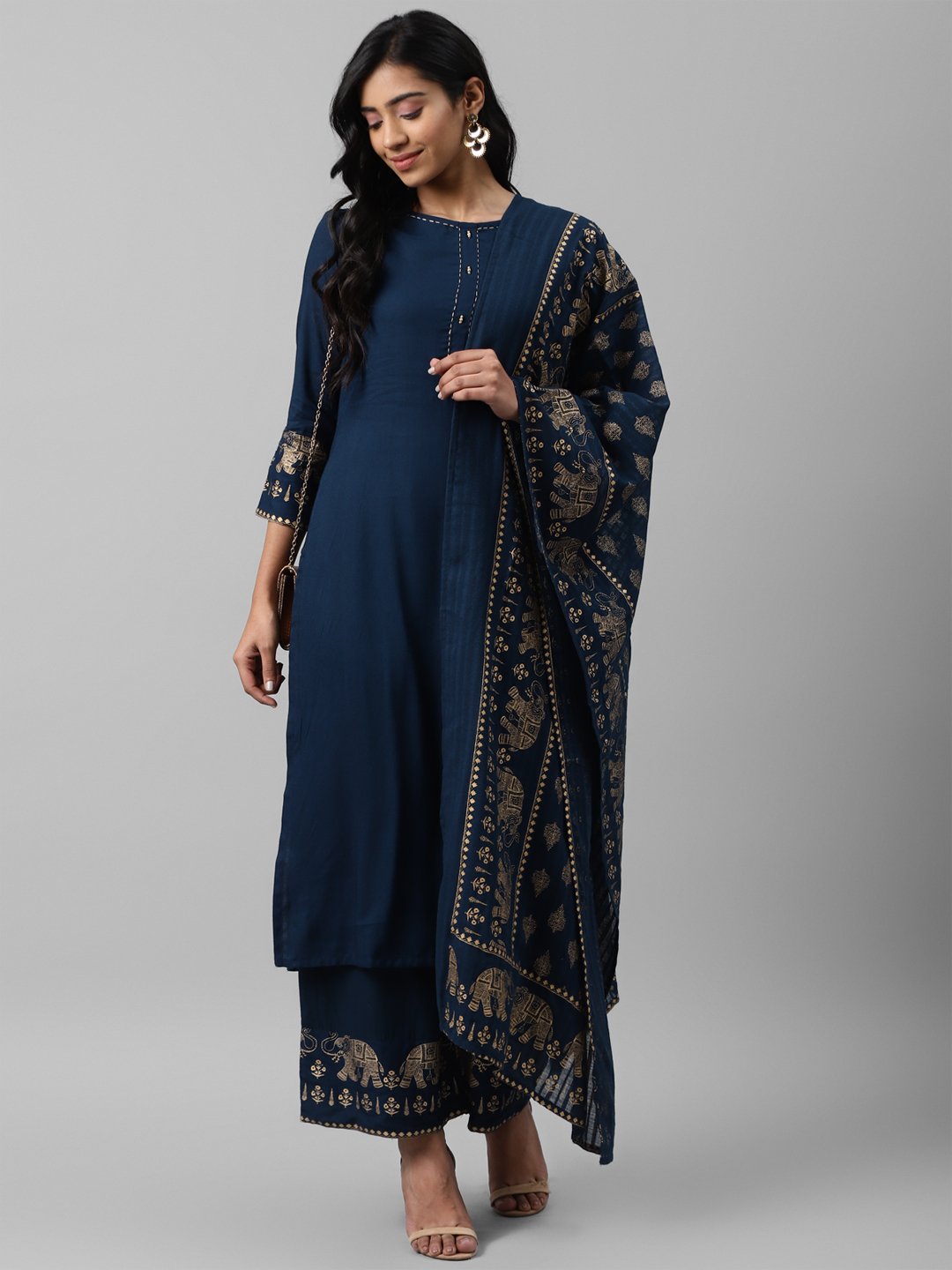 Women's Navy Blue & Golden Solid Kurta Set