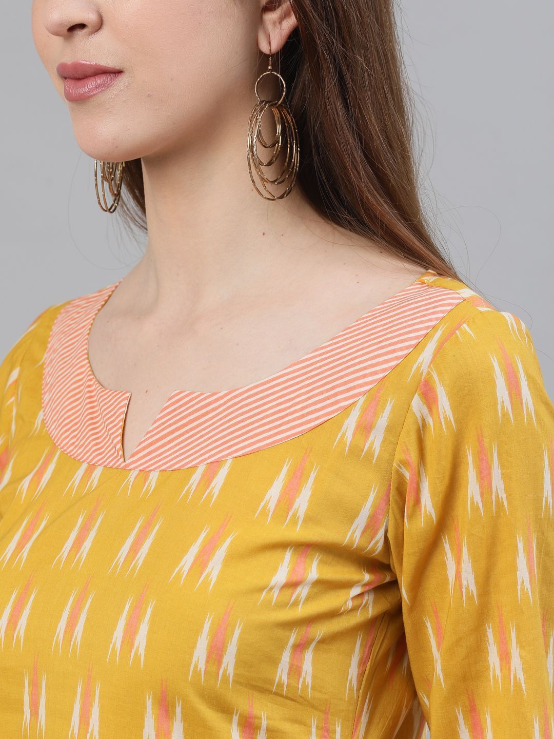 COLOR_Yellow