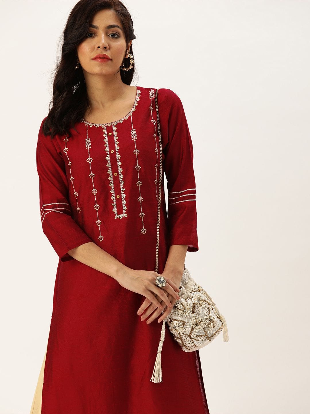 Women's Red & Silver-Toned Embroidered Straight Kurta