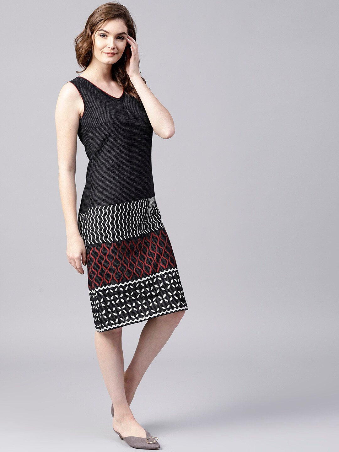Women's  Black Printed Sheath Dress