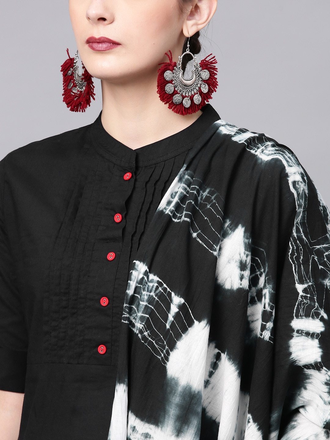 Women's  Black & White Solid Kurta with Trousers & Dupatta