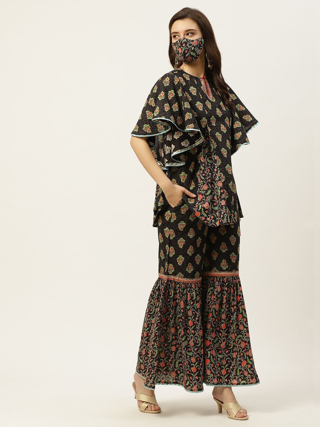 Women's Floral Print Tunic Sharara Set With Mask