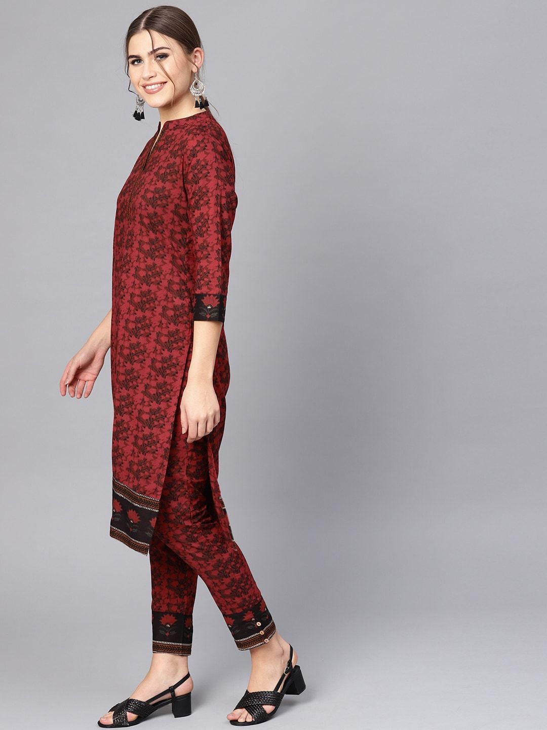 Women's  Maroon & Black Printed Kurta with Trousers