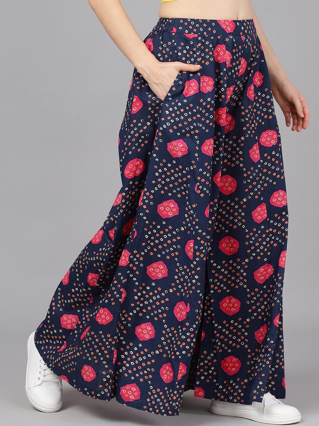 Women's  Navy Blue & Pink Bandhani Printed Flared Palazzos