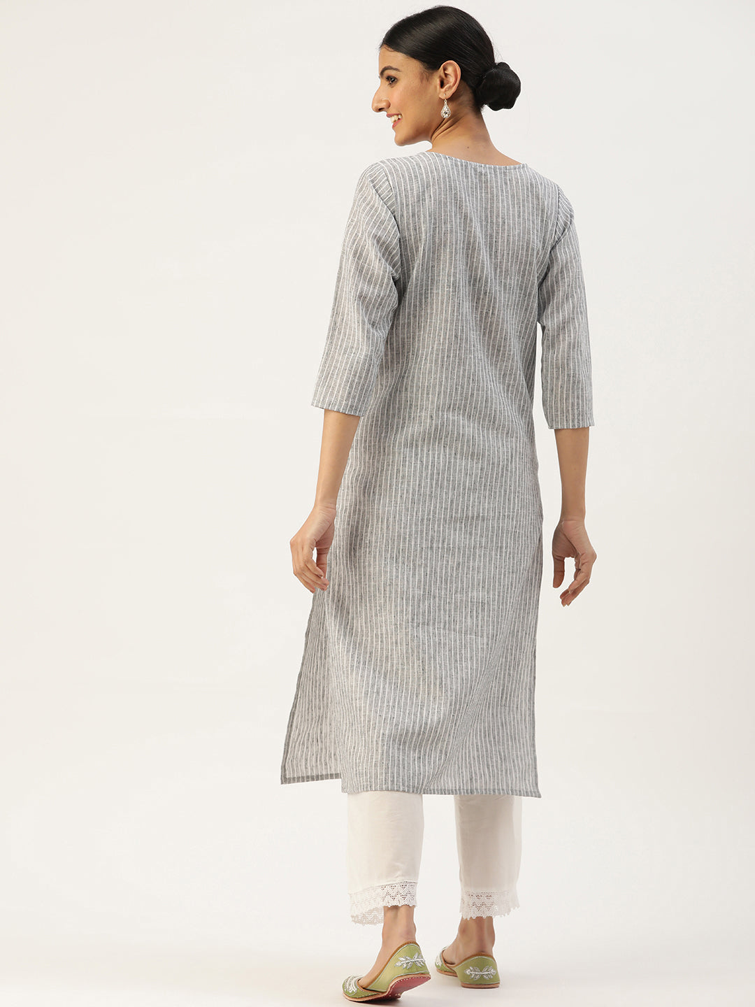 Women's Embroidered Cotton Blend Straight Kurta (Grey)