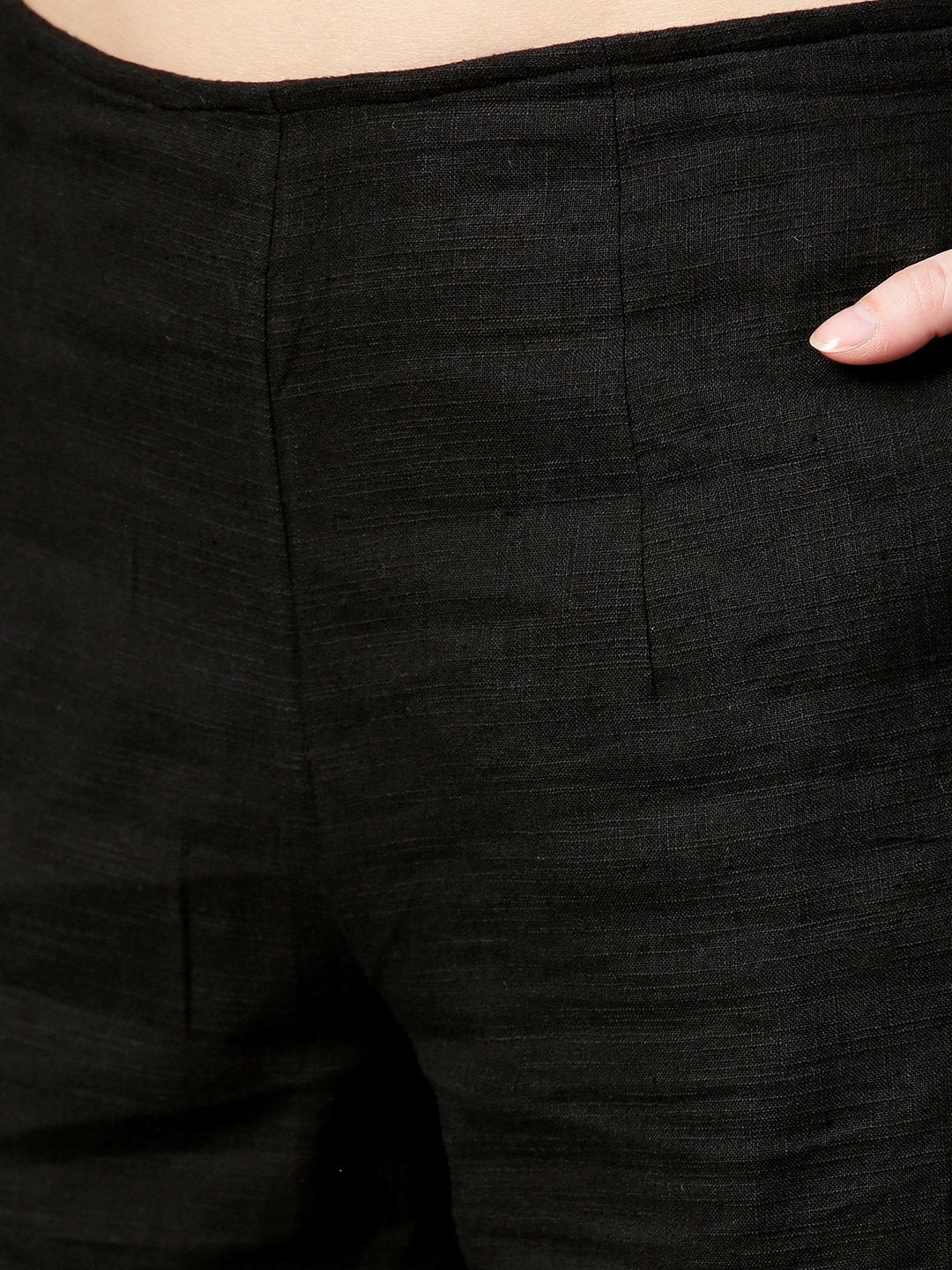 Color_Black