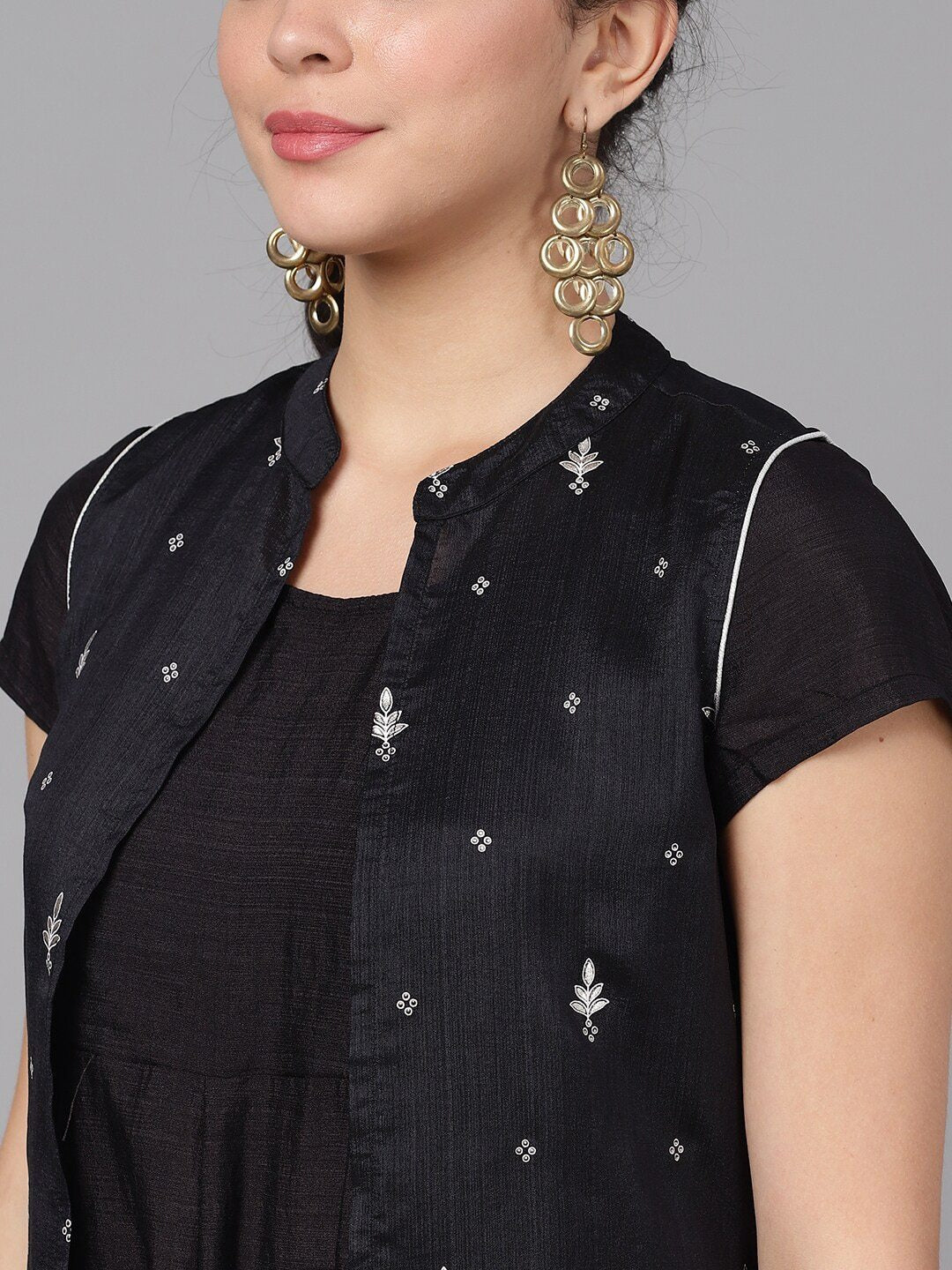 Women's  Black & Silver-Toned Embroidered Anarkali Kurta