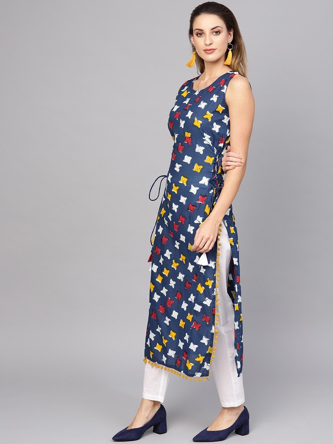 Women's  Navy Blue & Off-White Printed Straight Kurta