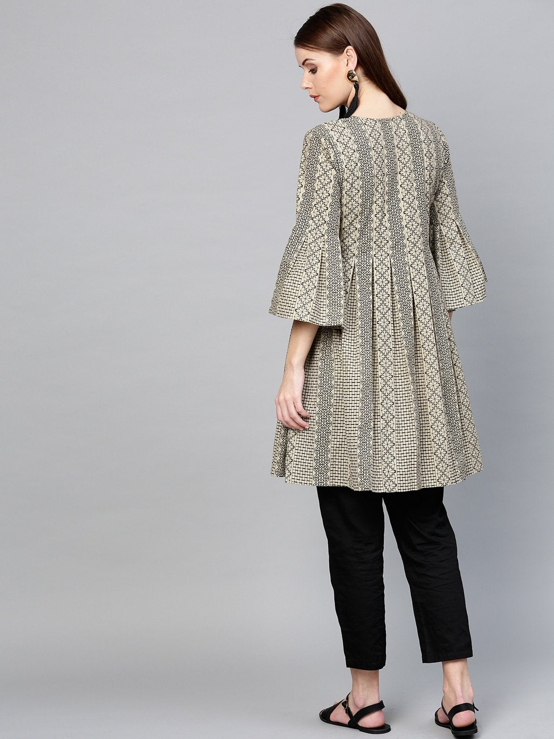 Color_Beige