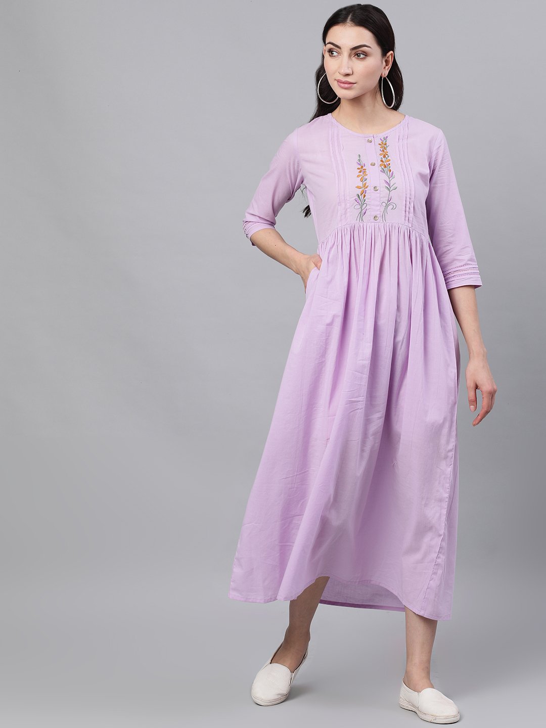 Women's Lavender Solid Solid Round Neck Cotton Maxi Dress