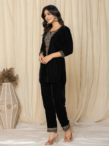 Color_Black