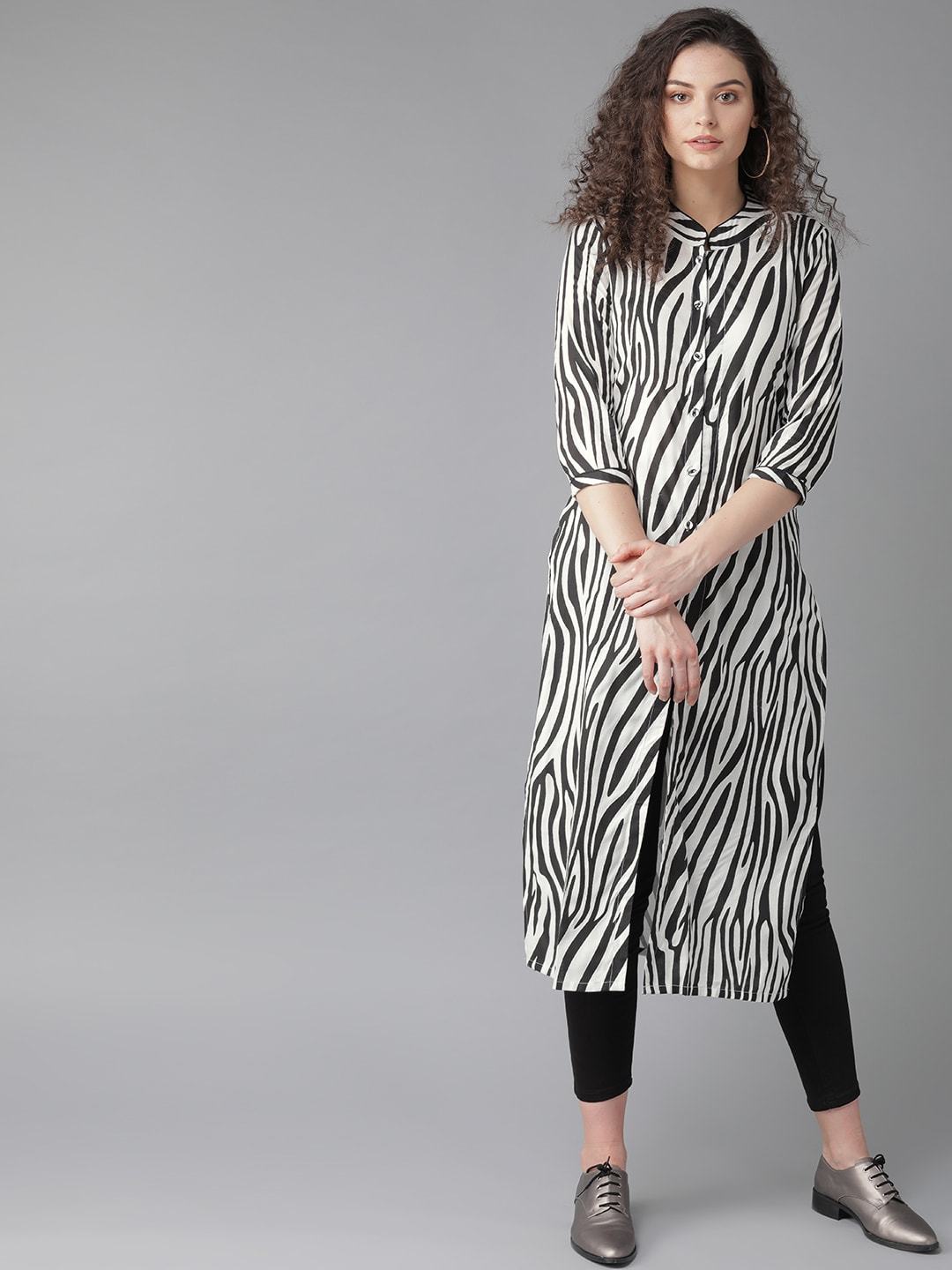 Women's  White & Black Printed Straight Kurta