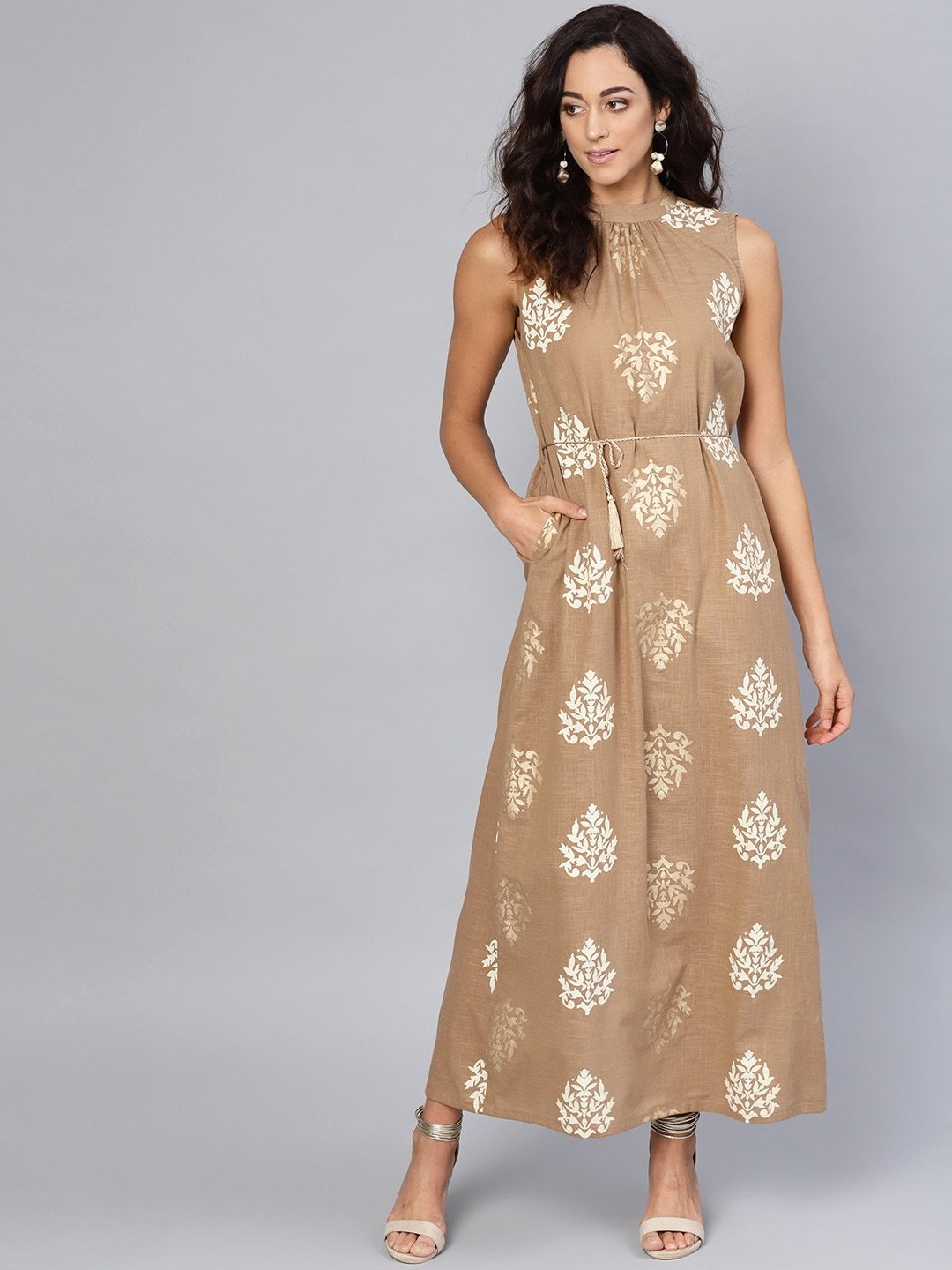 Women's  Beige & Off-White Printed Maxi Dress