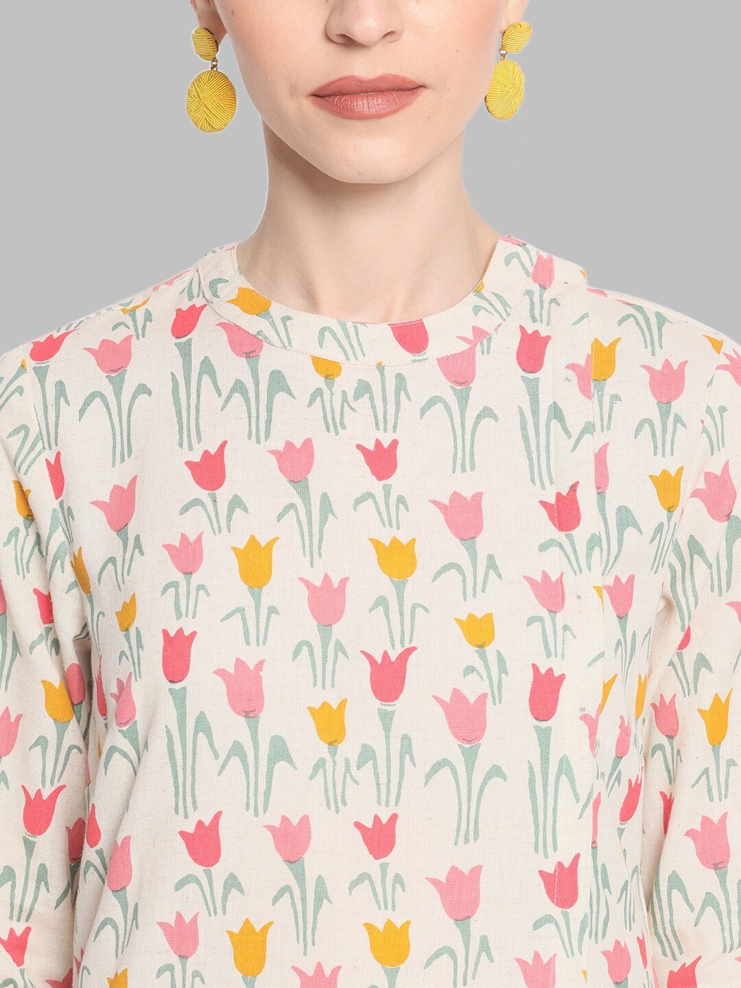Women's  Off-White & Pink Floral Printed A-Line Kurta - AKS.C