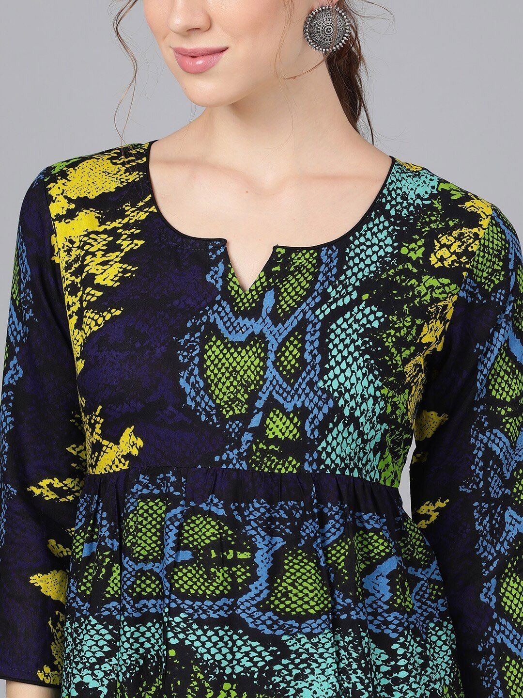 Women's  Navy Blue & Green Printed Anarkali Kurta