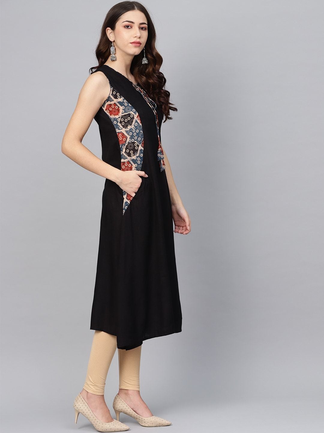 Women's Black Solid A-Line Kurta