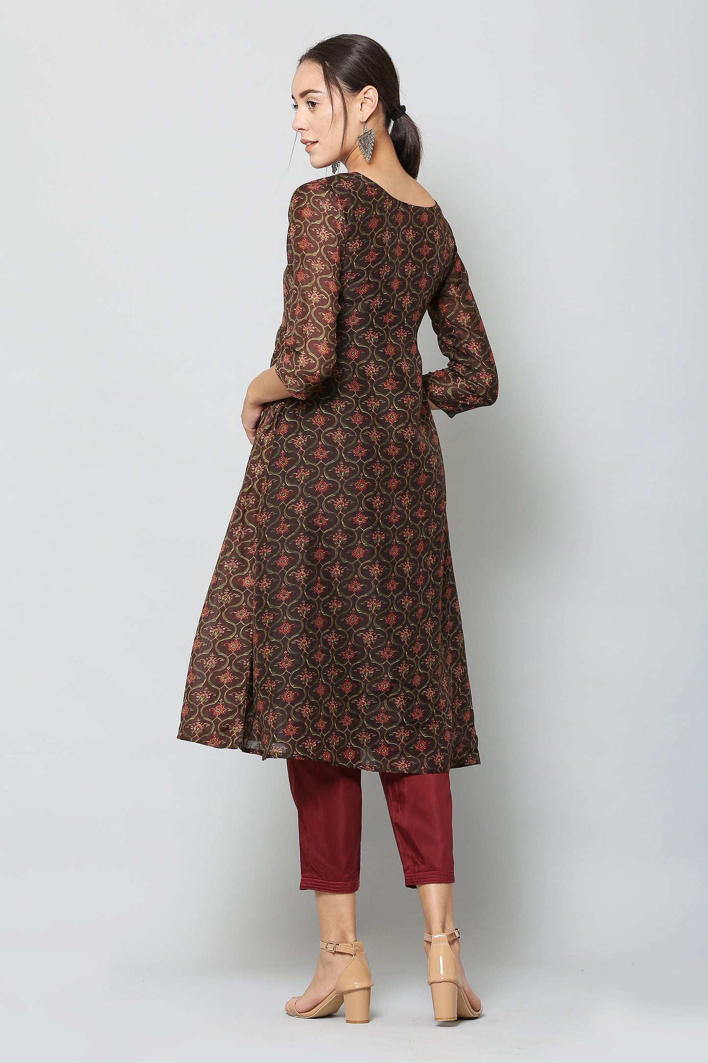 Color_Brown