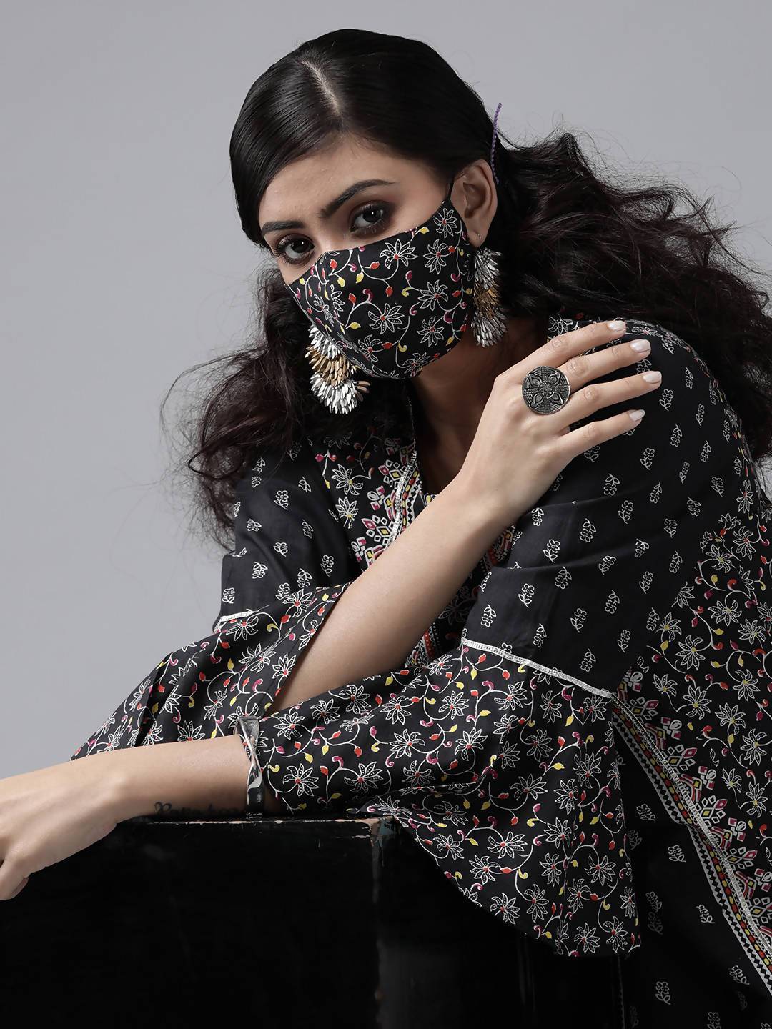 Women's Black Cambric Floral Print High-Low Kurta Palazzo Set With Mask