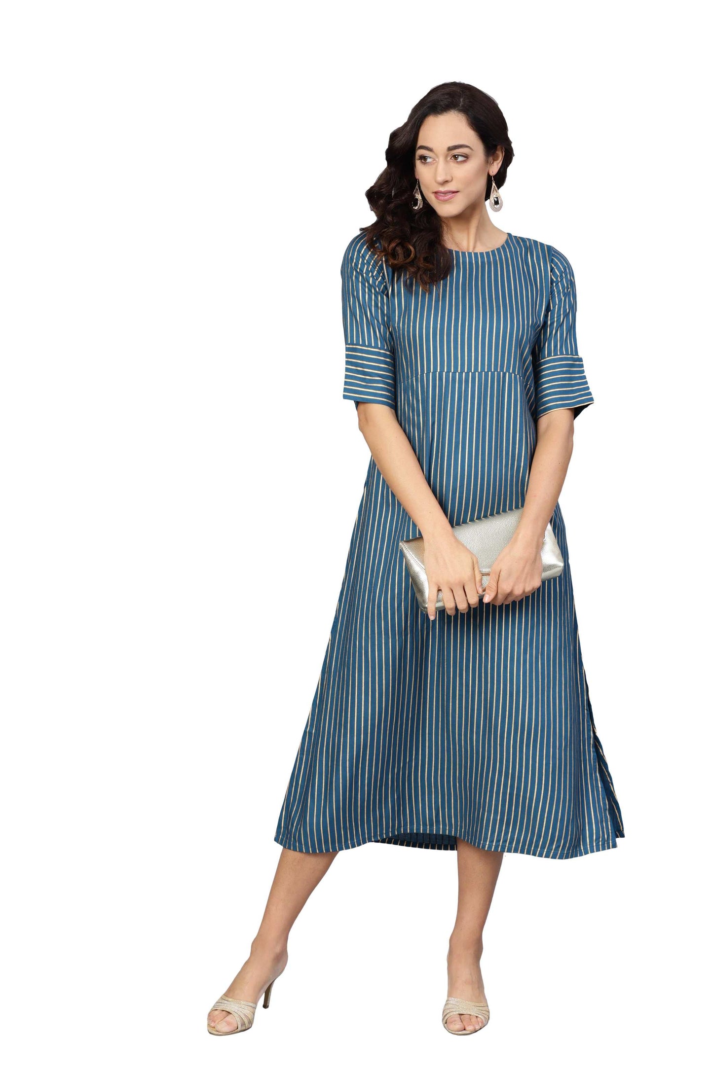Women's Green Rayon Solid Half Sleeve Round Neck Dress