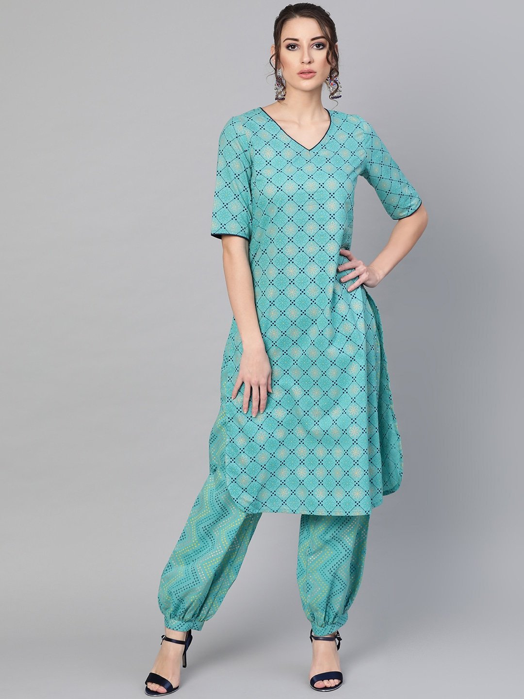Women's  Blue Printed Kurta with Trousers