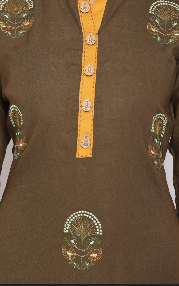 Women's Embroidered Straight Rayon Mehendi Green Kurta (1Pc)
