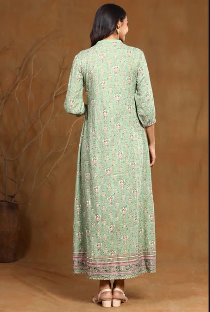 Women's Pistagreen Rayon Printed A-line Gown