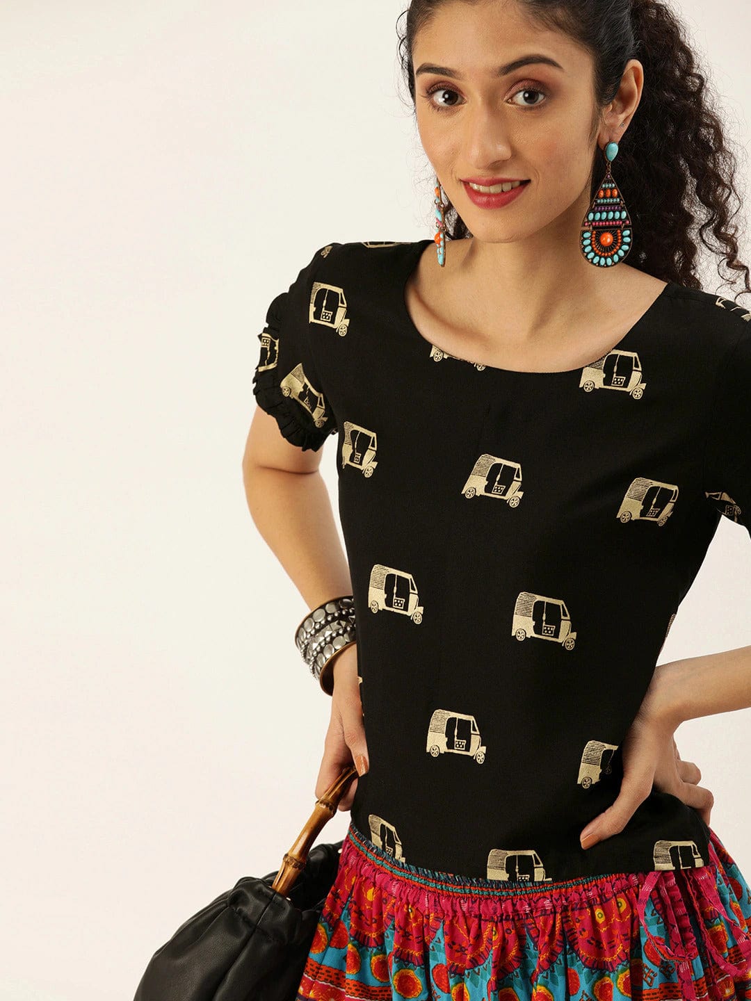 Women's Black & Gold-Coloured Printed Regular Cropped Top