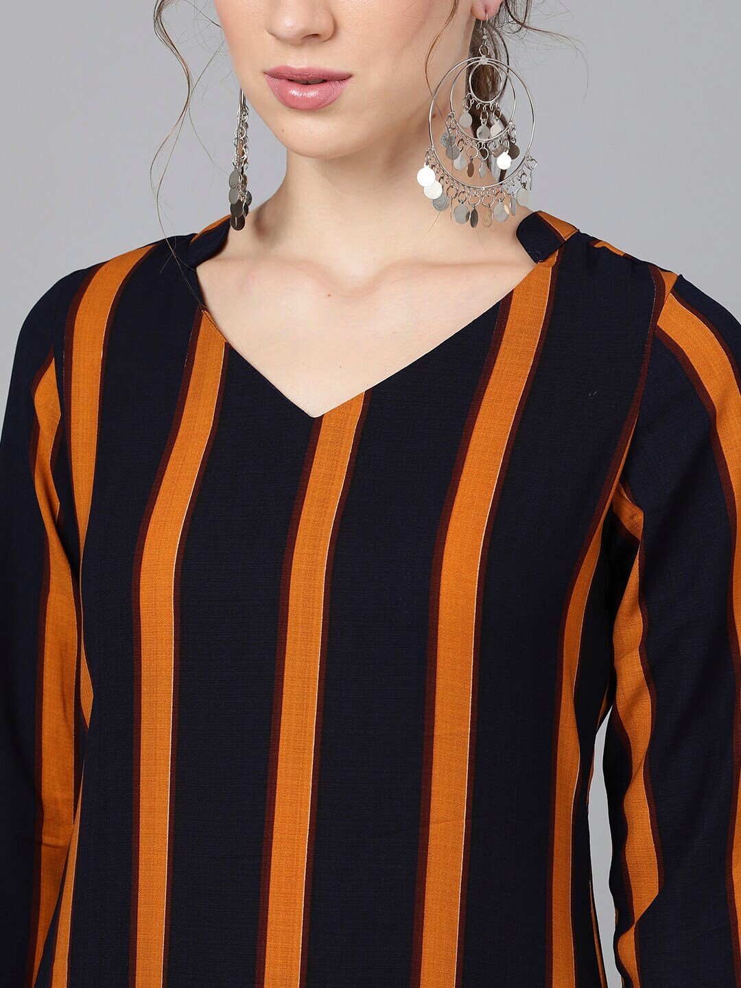 Women's  Navy Blue & Yellow Striped Straight Kurta