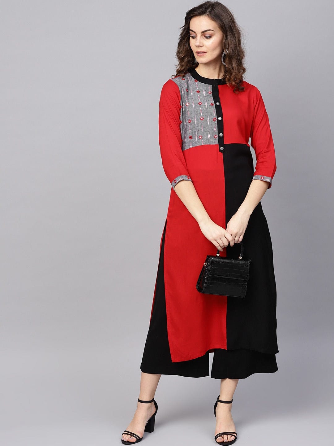 Women's Red & Black Ikat Handloom Colourblocked Straight Kurta