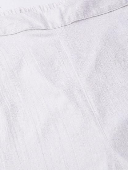 Women's  White Solid Regular Cropped Trousers