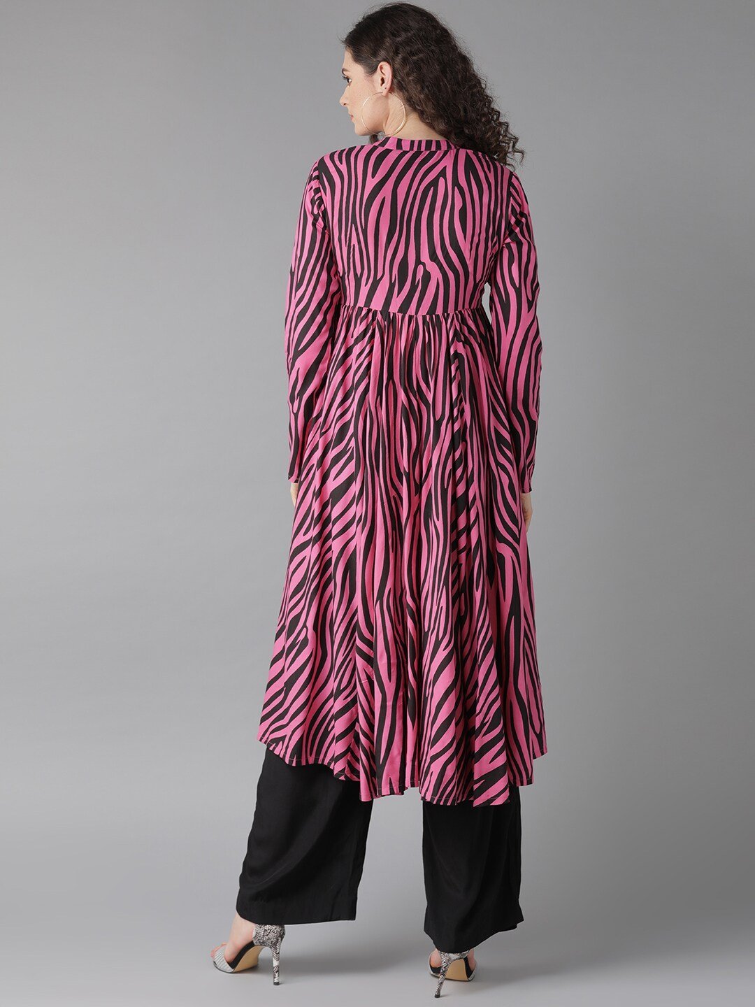 Women's  Pink & Black Printed Anarkali Kurta