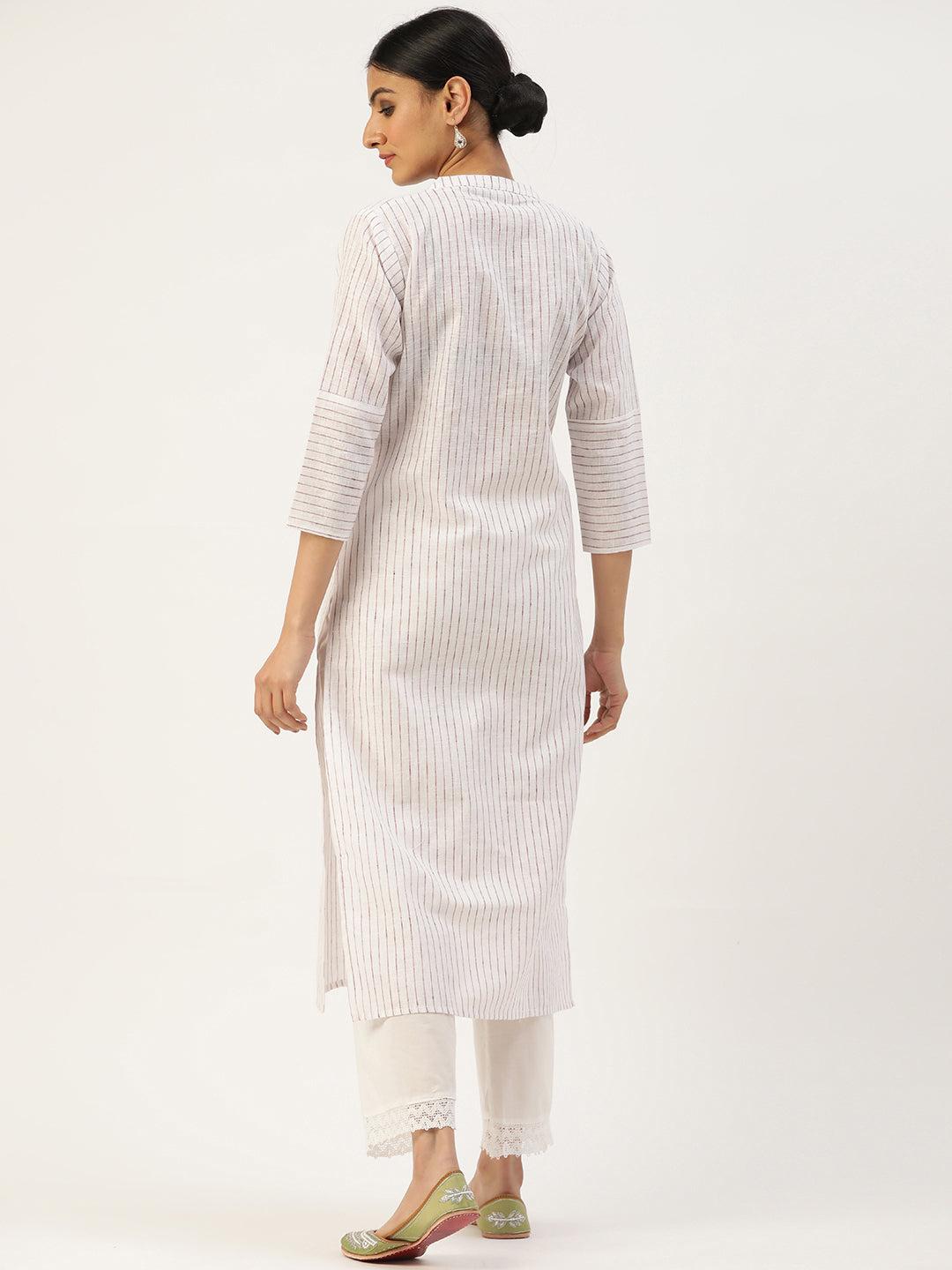 Women's Embroidered Viscose Rayon Straight Kurta (White)