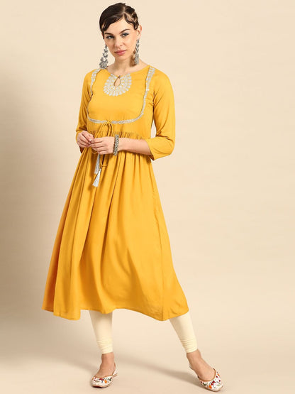 Women's Mustard Yellow Yoke Design Cotton Gathered Keyhole Neck Kurta