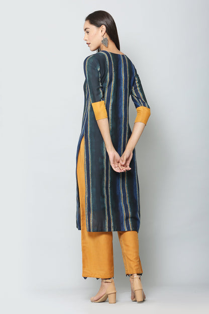 Women's Blue Color Muslin Straight Printed Kurta Pant Set