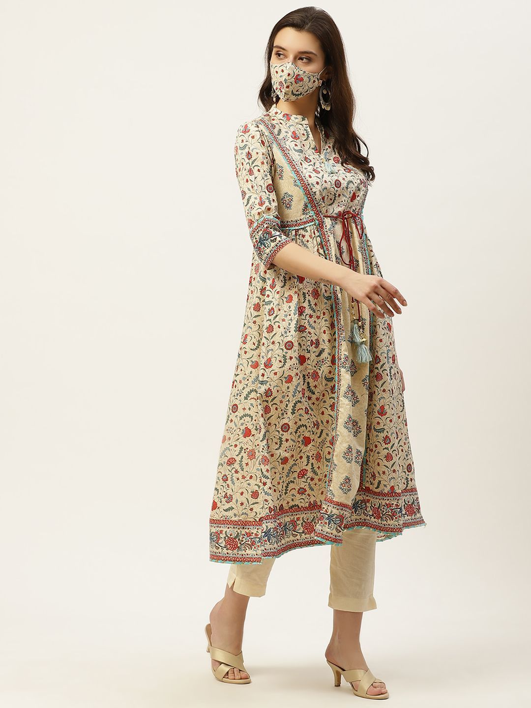 Women's Floral Printed Panelled Kurta With Mask