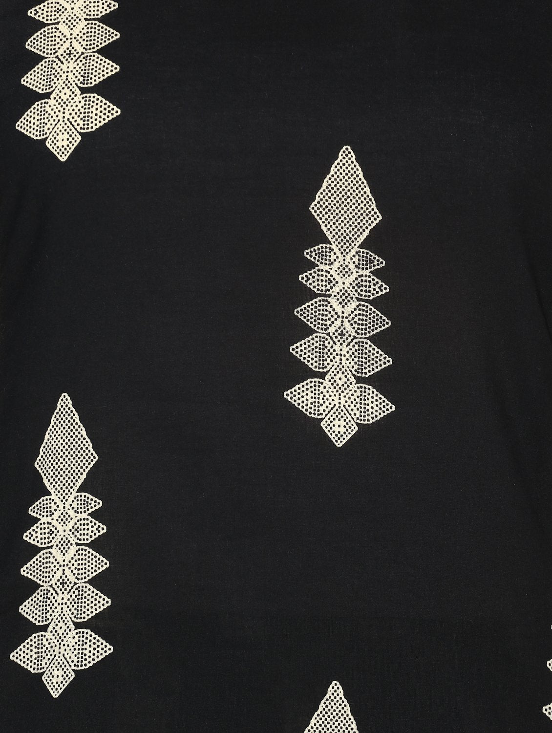 Women's Black Cotton Blend Printed 3/4 Sleeve Round Neck Casual Kurta Set