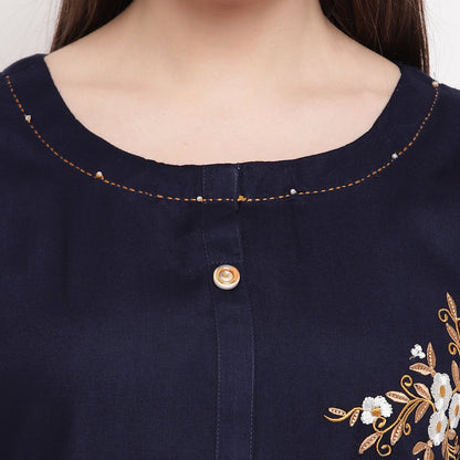 Women's Embroidered/Solid Straight Rayon Blue Kurta (1Pc)