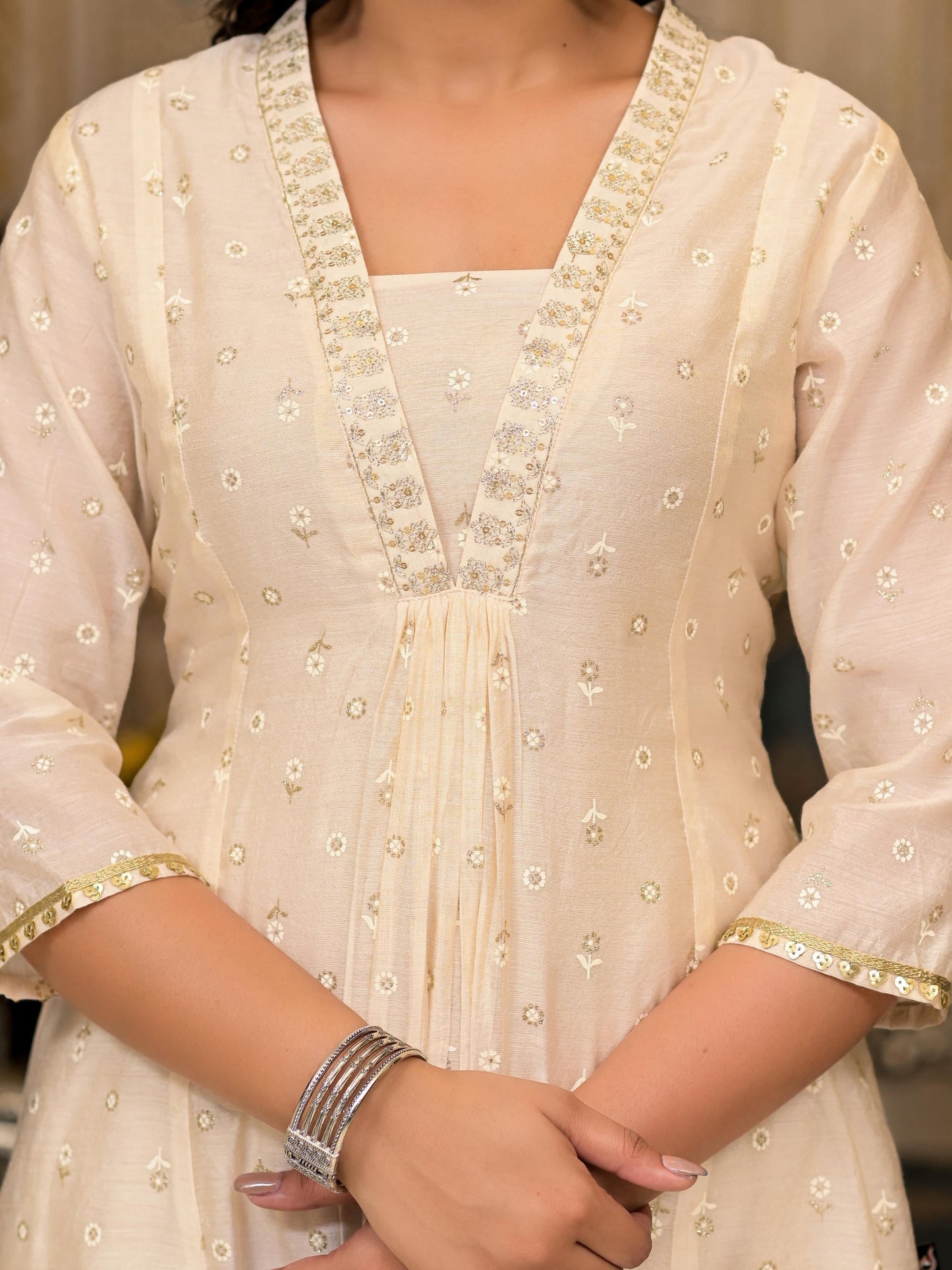 Color_Beige