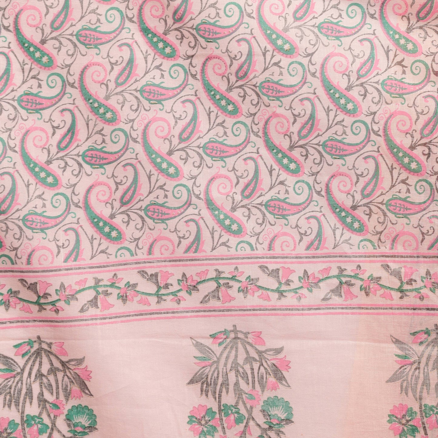 Women's Foil Print & Gota Patti Work Straight Cotton Peach Kurta,Pant & Dupatta